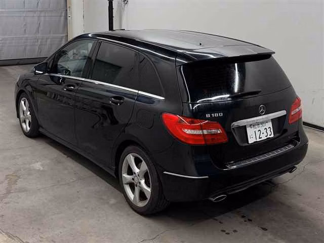 MERCEDES-BENZ B-CLASS