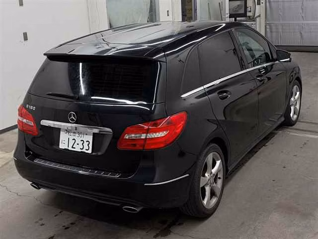 MERCEDES-BENZ B-CLASS