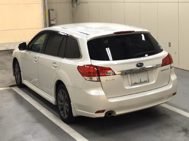 SUBARU LEGACY