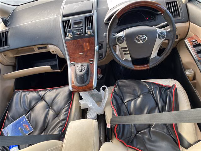TOYOTA SAI