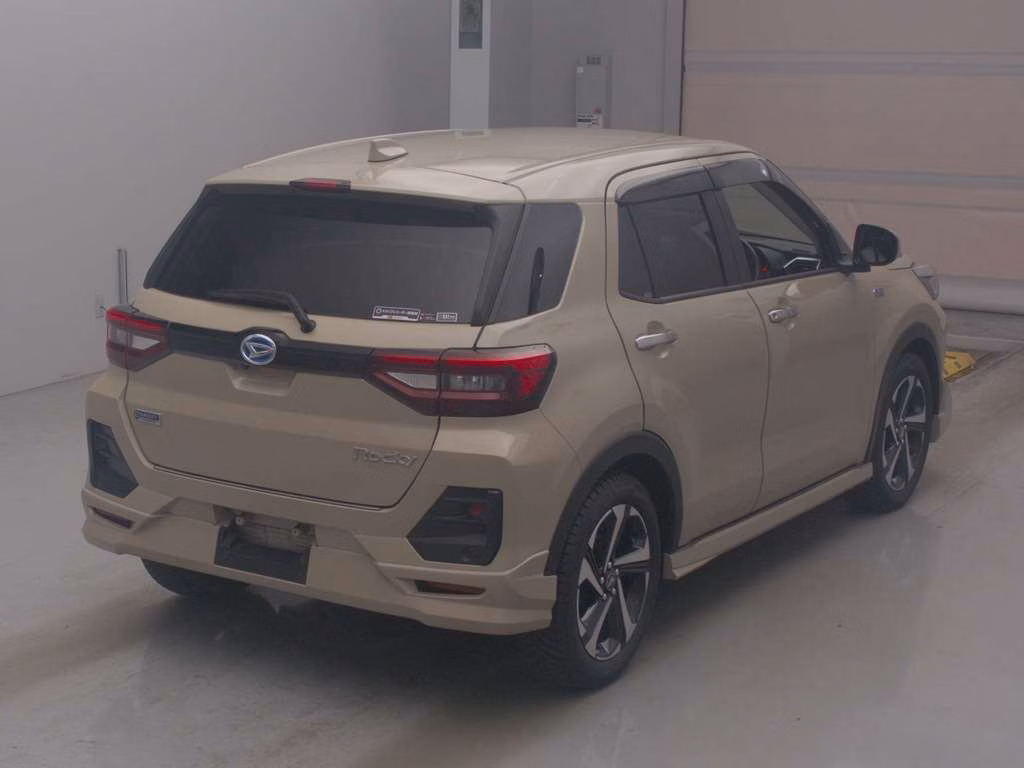 DAIHATSU ROCKY