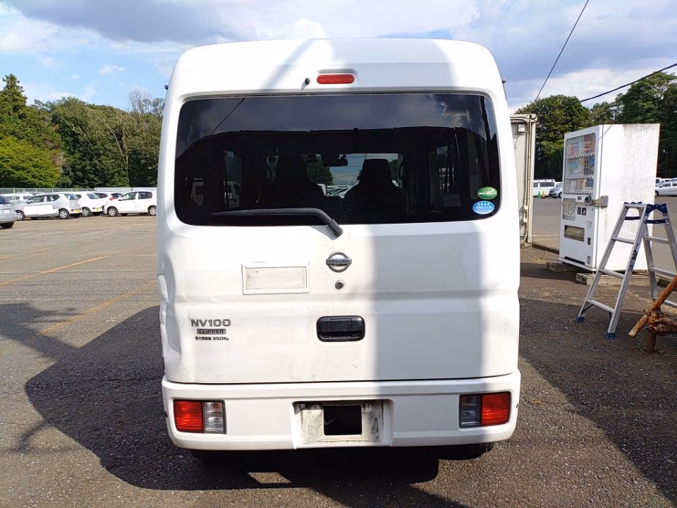NISSAN NV100 CLIPPER