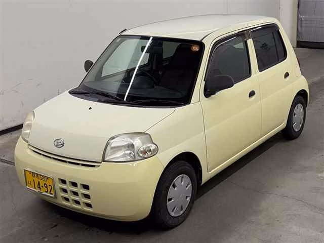 DAIHATSU ESSE