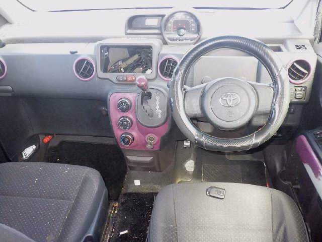 TOYOTA SPADE