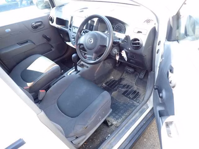 MAZDA FAMILIA