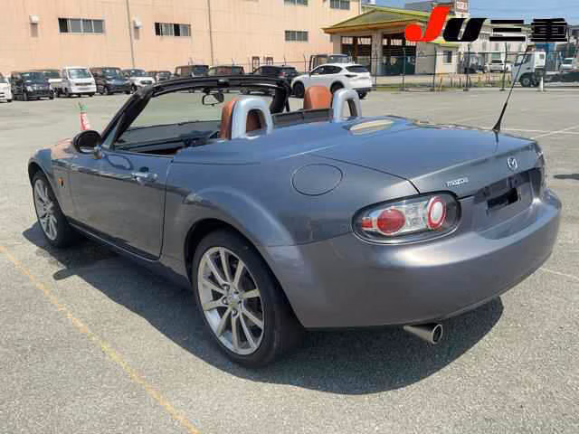 MAZDA ROADSTER