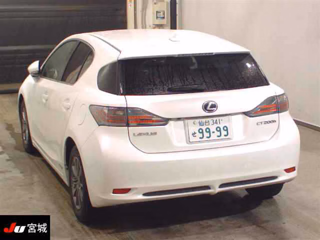 LEXUS CT200H