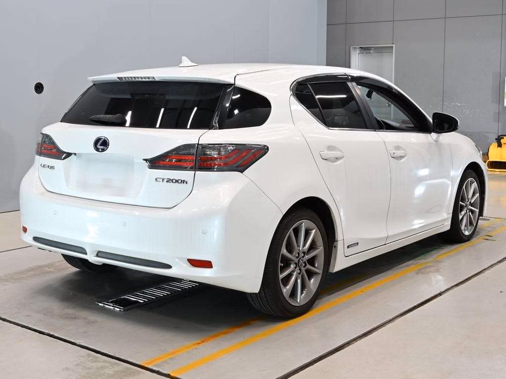 LEXUS CT200H