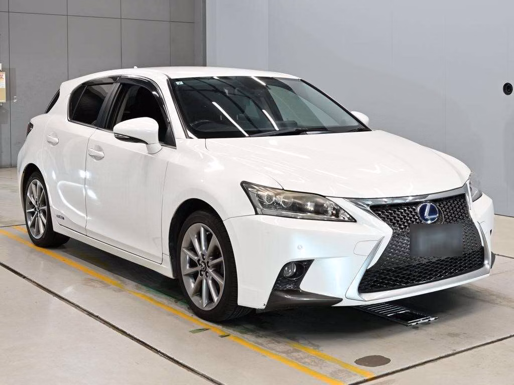 LEXUS CT200H