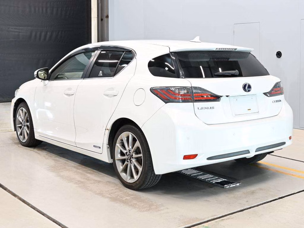 LEXUS CT200H