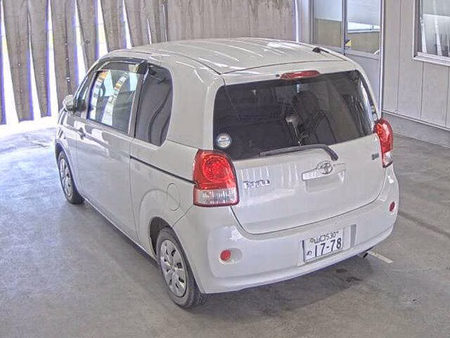 TOYOTA PORTE