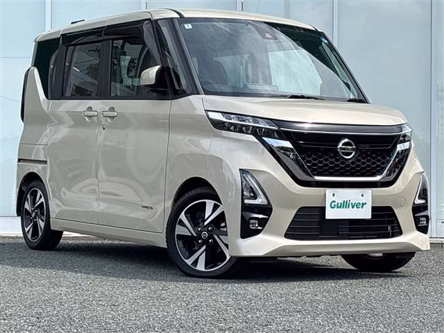 NISSAN ROOX