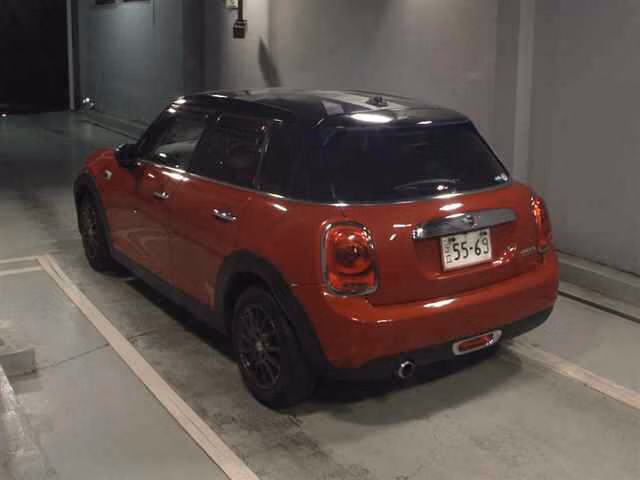 MINI HATCH