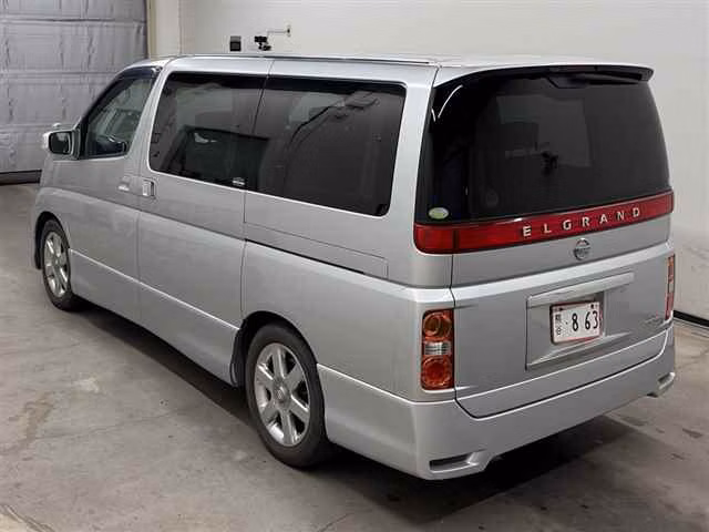 NISSAN ELGRAND