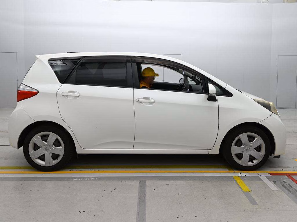 TOYOTA RACTIS