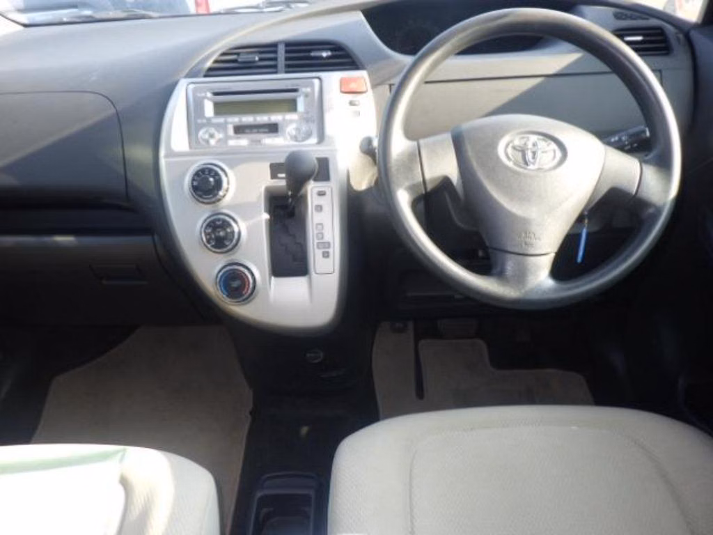 TOYOTA RACTIS
