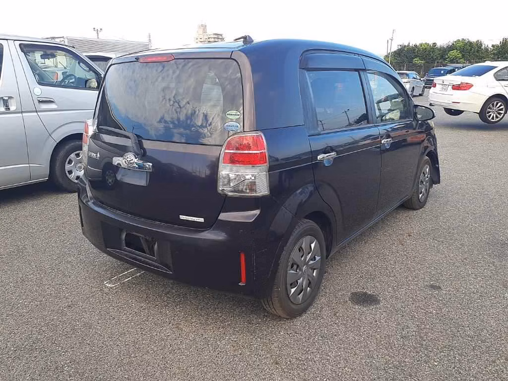 TOYOTA SPADE