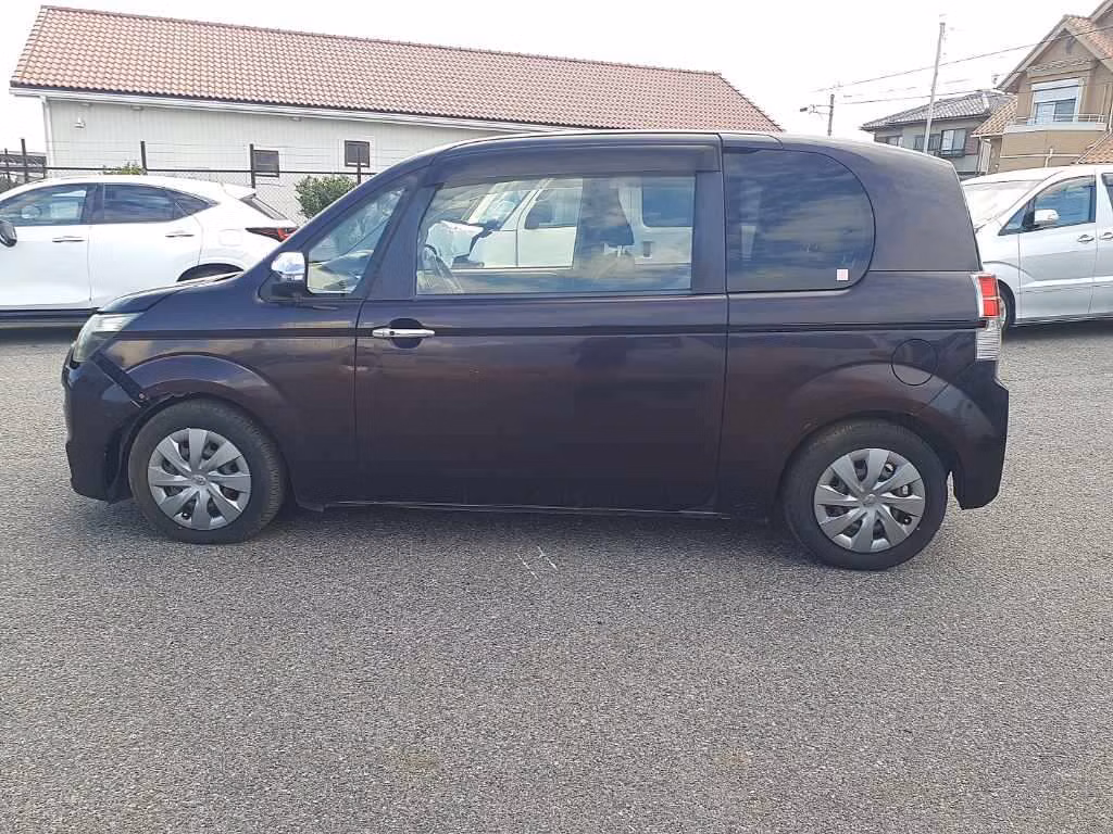 TOYOTA SPADE