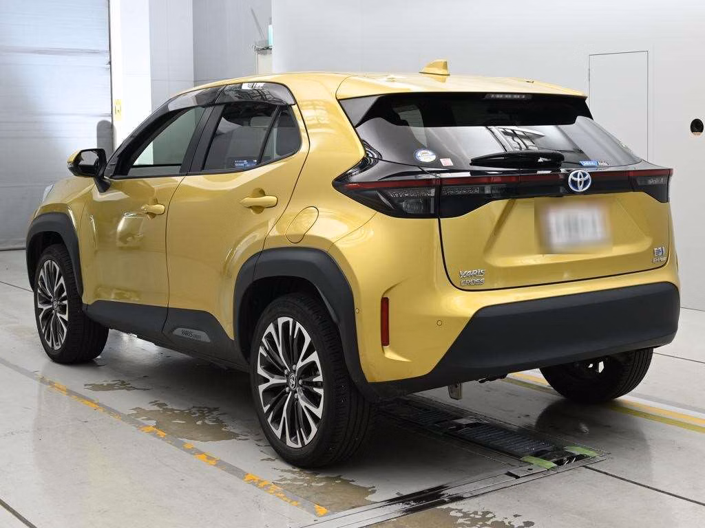 TOYOTA YARIS CROSS