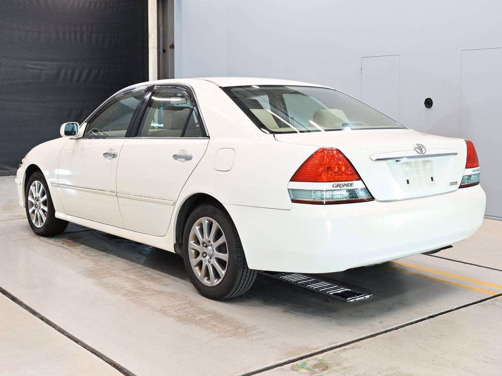 TOYOTA MARK II