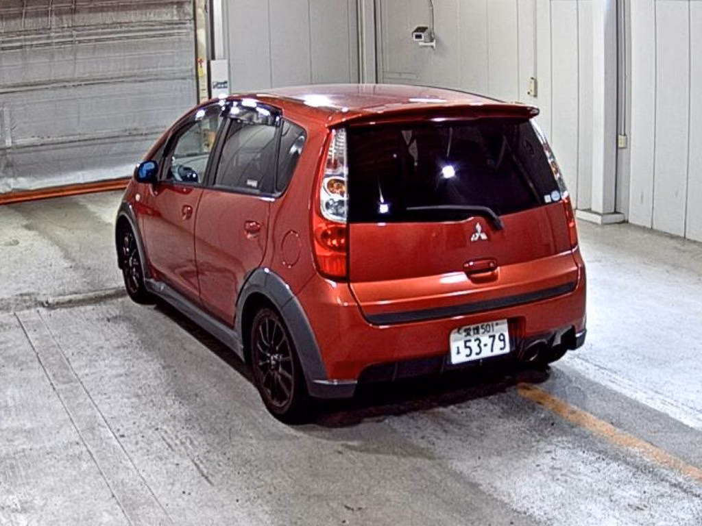 MITSUBISHI COLT