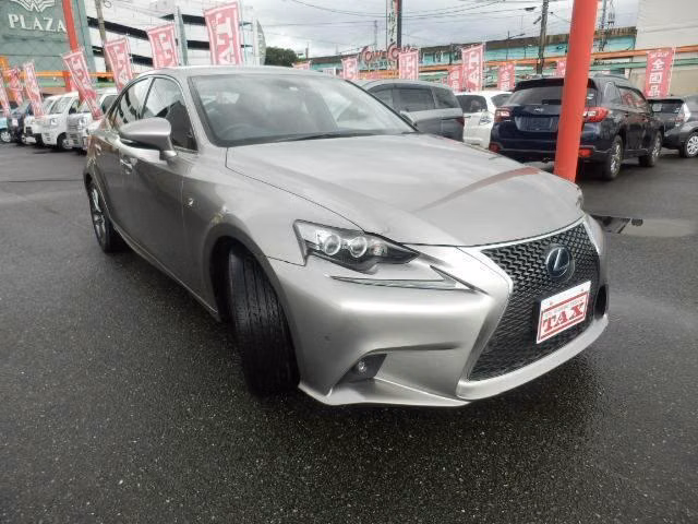 Lexus IS300h
