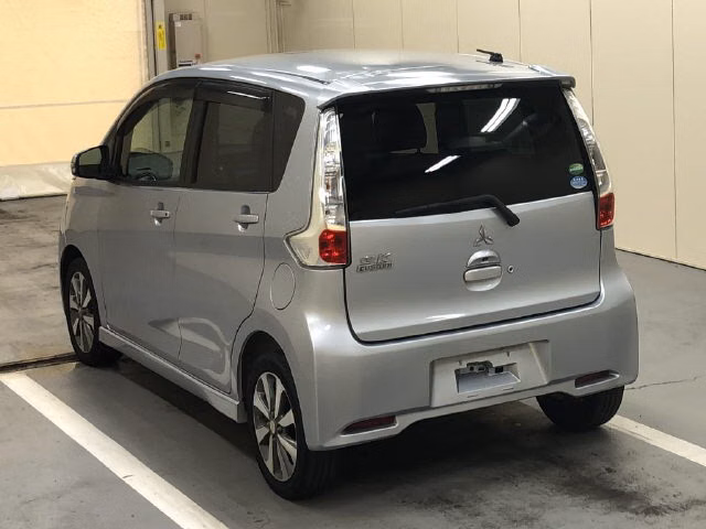 MITSUBISHI EK CUSTOM