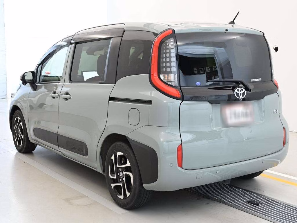 TOYOTA SIENTA