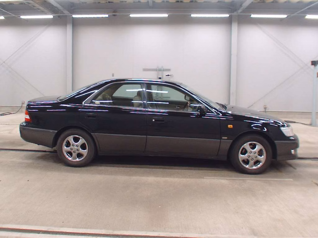 TOYOTA WINDOM