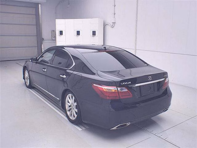 LEXUS LS600H