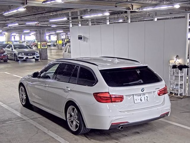 BMW 3-SERIES