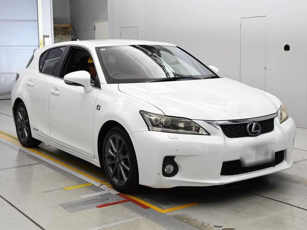 LEXUS CT200H