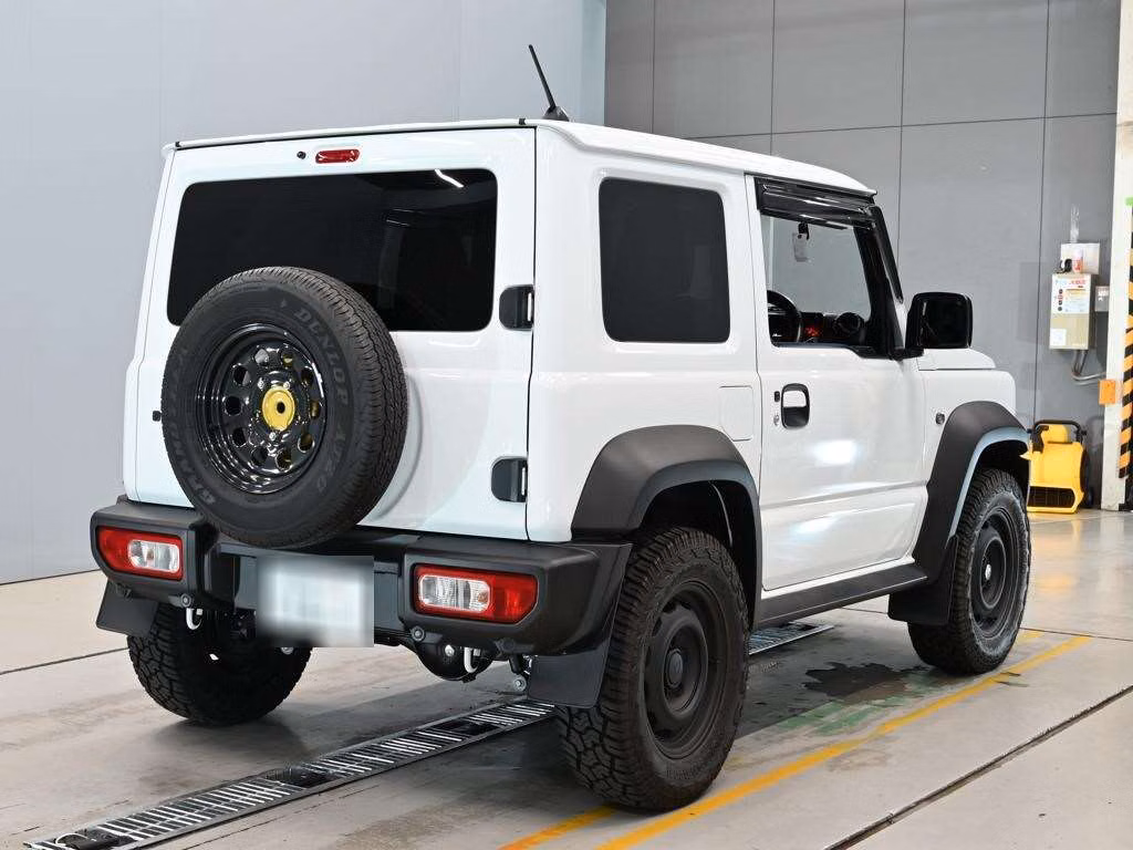 SUZUKI JIMNY SIERRA