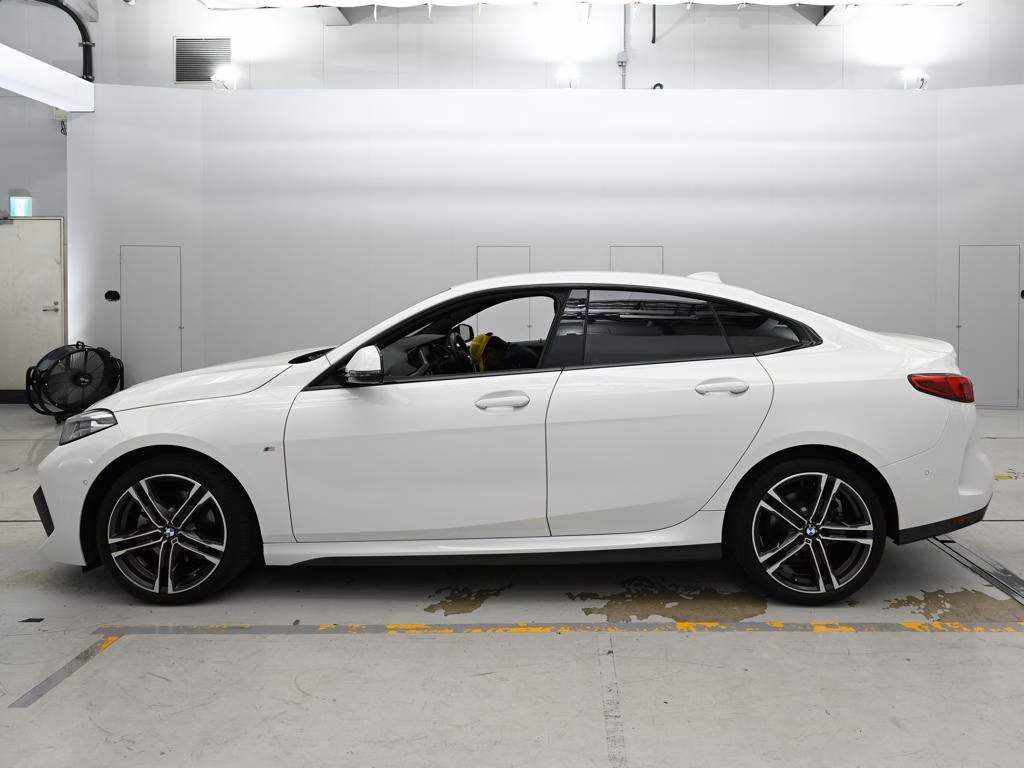 BMW 2-SERIES