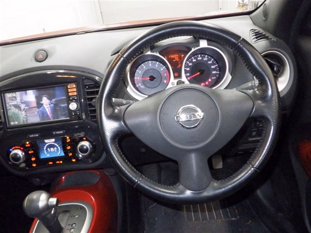 NISSAN JUKE