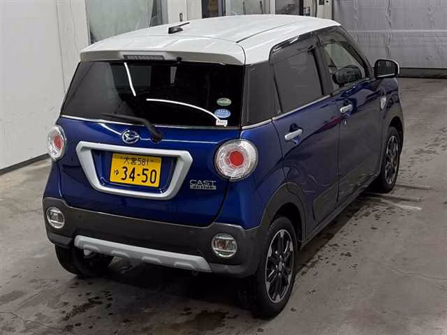 DAIHATSU CAST