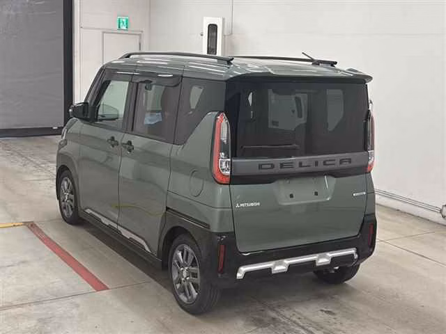 MITSUBISHI DELICA MINI
