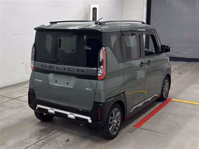 MITSUBISHI DELICA MINI