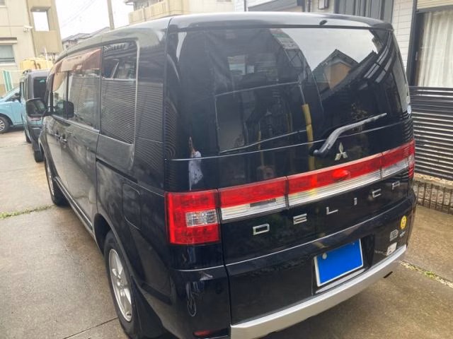 Mitsubishi Delica D:5
