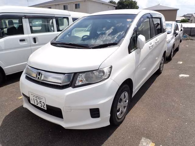 HONDA FREED SPIKE