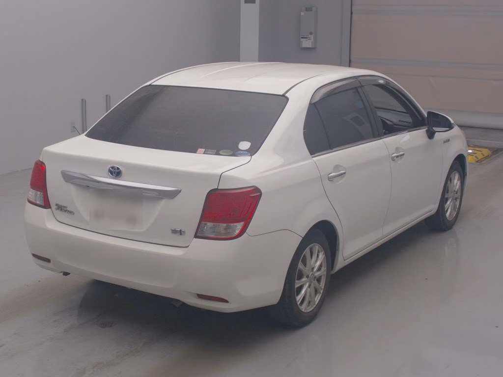 TOYOTA COROLLA AXIO