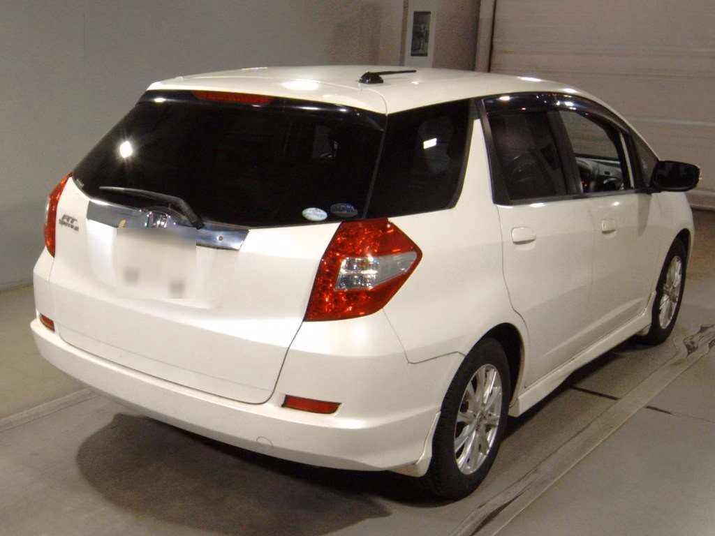 HONDA FIT SHUTTLE