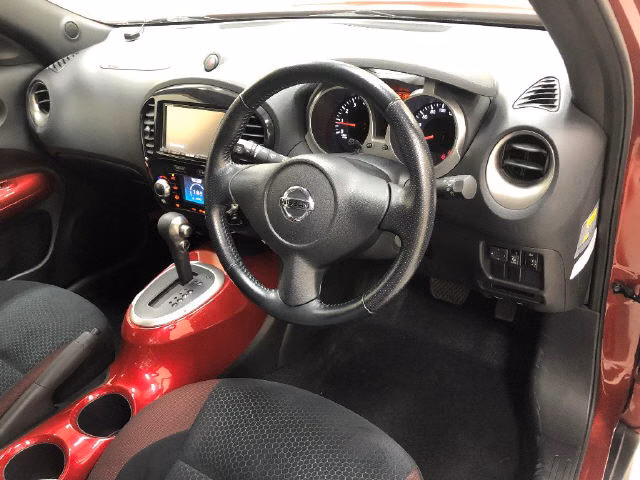 NISSAN JUKE