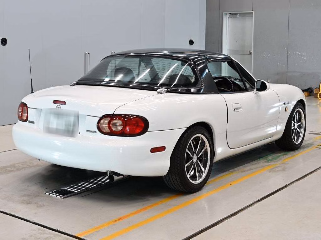 MAZDA ROADSTER