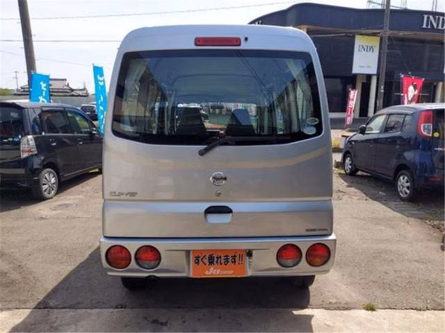 NISSAN CLIPPER