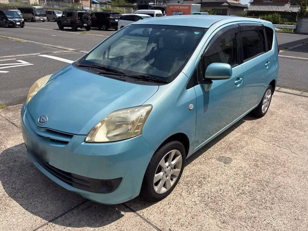 DAIHATSU BOON LUMINAS