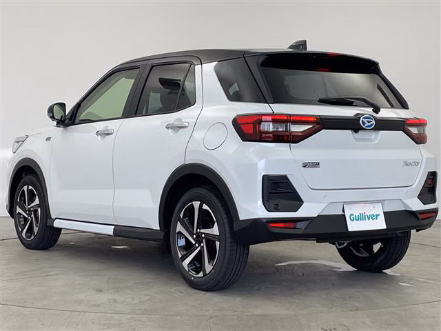 DAIHATSU ROCKY