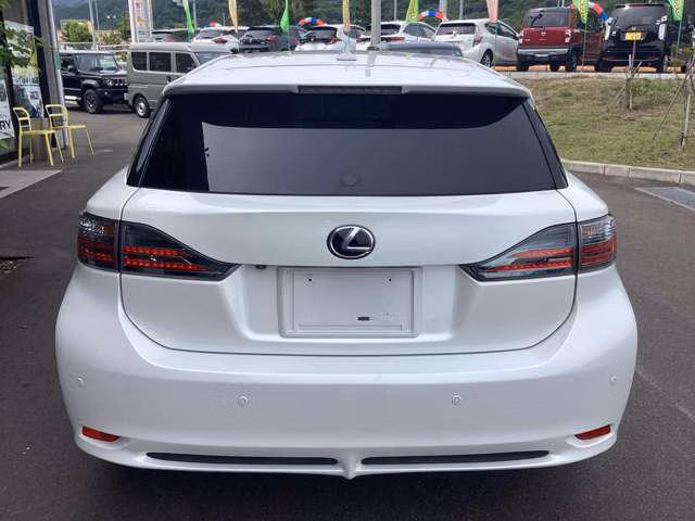 LEXUS CT200H
