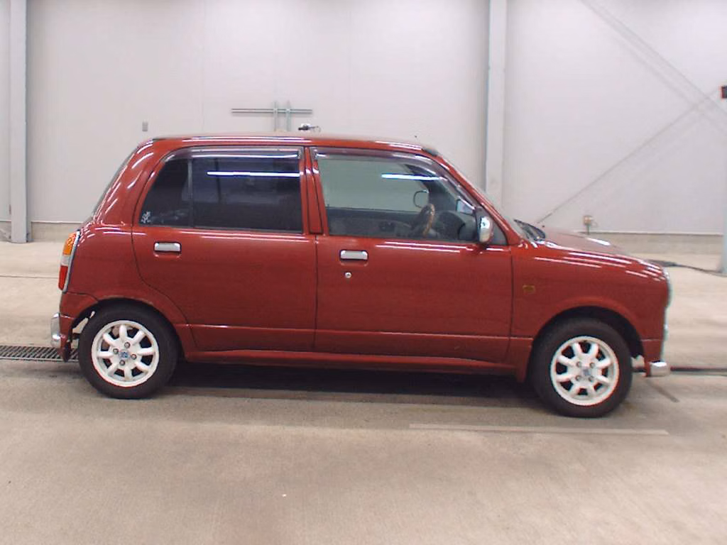 DAIHATSU MIRA GINO
