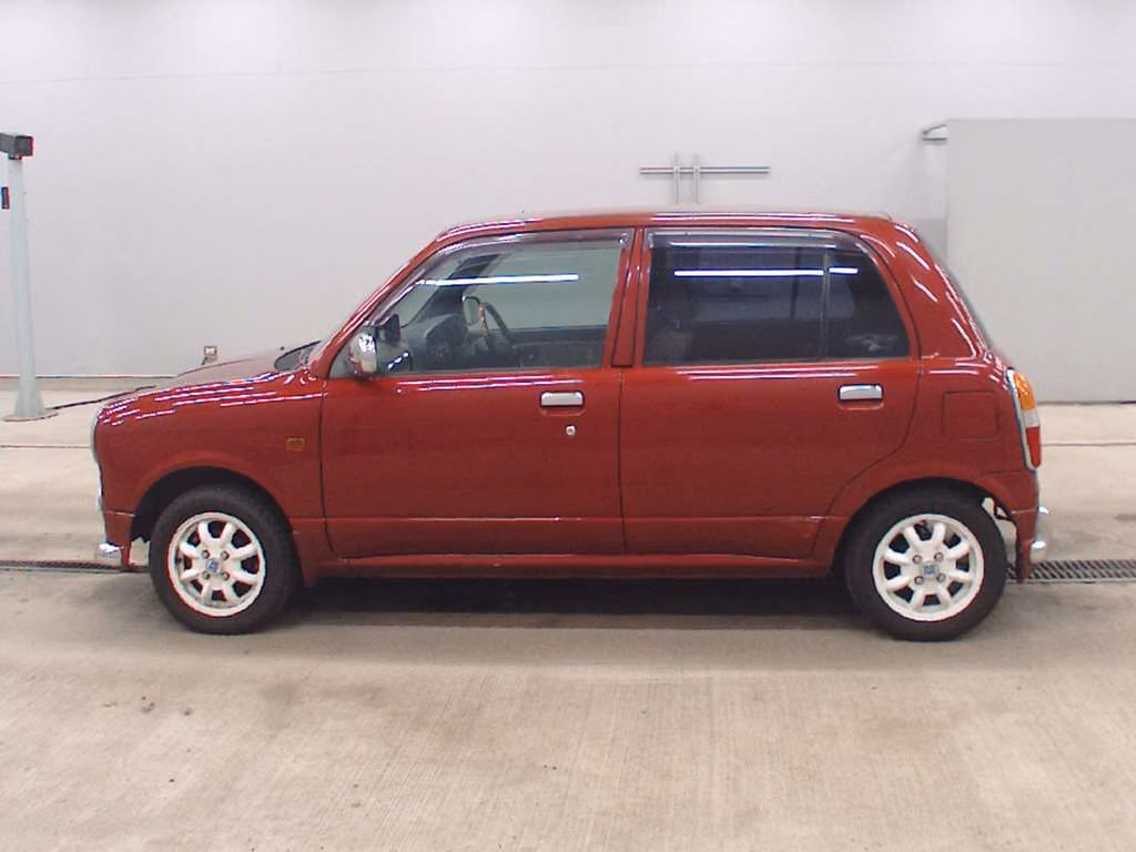 DAIHATSU MIRA GINO